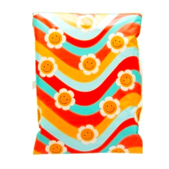Other - SALE 6/23-6/25 10x13 Wavy Daisy poly mailers